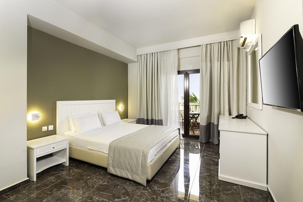 Heaven Hotel Thessaloniki Airport Neon Rysion Bagian luar foto